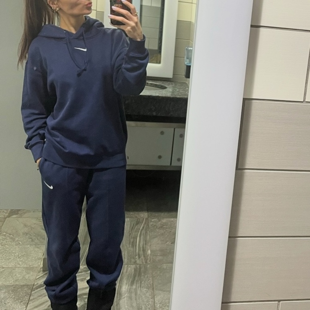 Navy blue Nike tracksuit set
